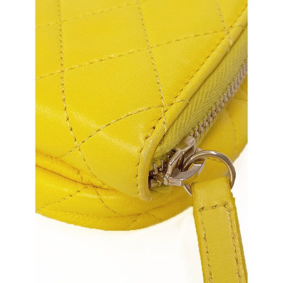 Chanel Matelasse Chain Mini Leather Pouch - Picture 8 of 9